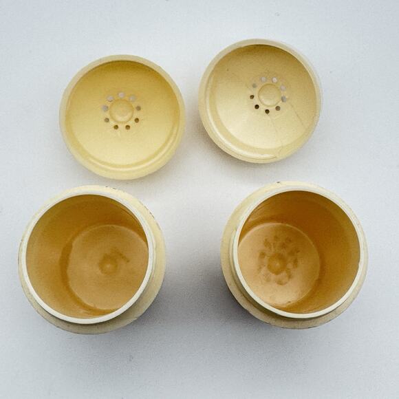 Vintage Spice of Life Salt Pepper Shakers Eagle Brand Plastic Screw Top 2.75" - Picture 4 of 9